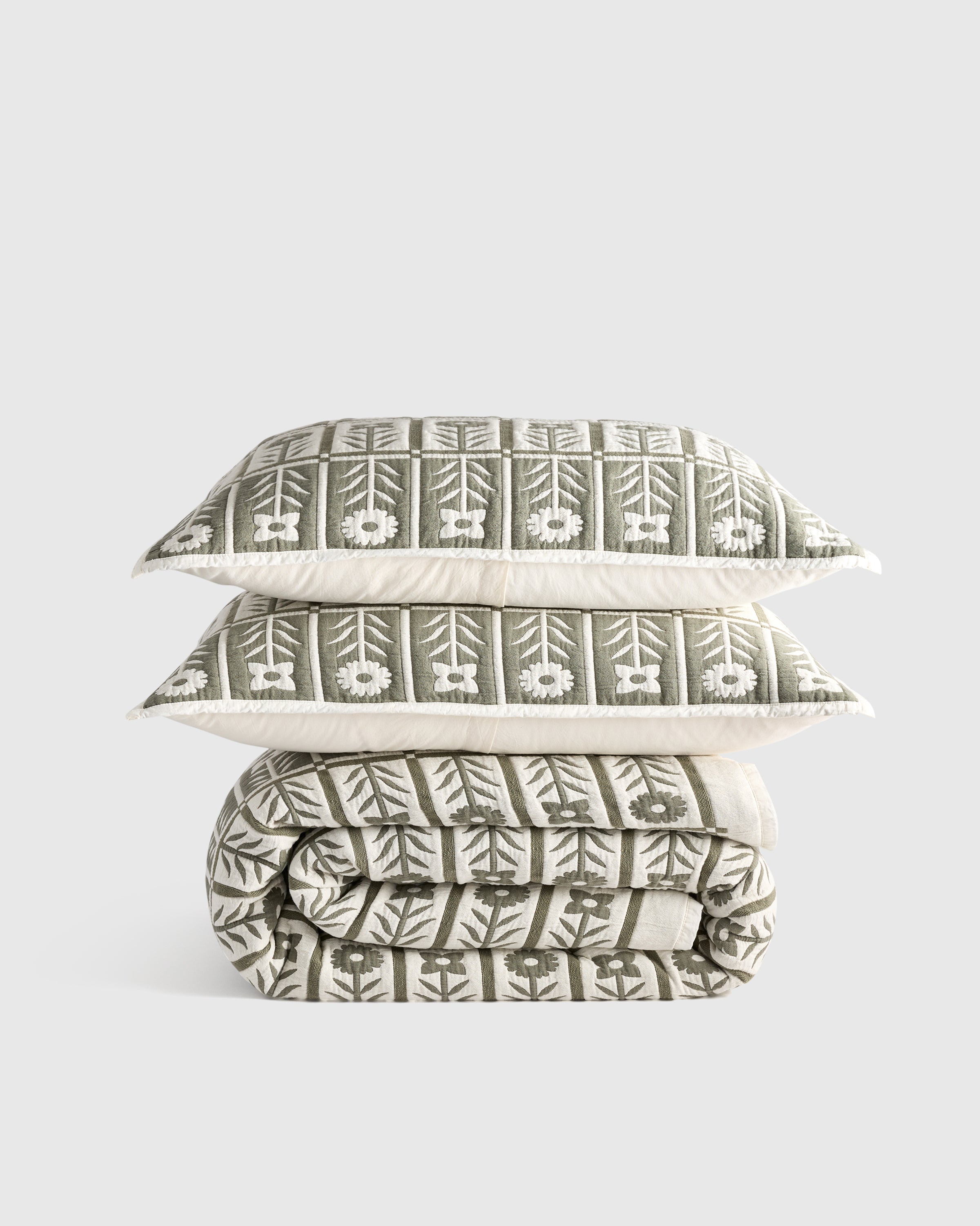 Organic Cotton Jacquard Floral Coverlet Set
