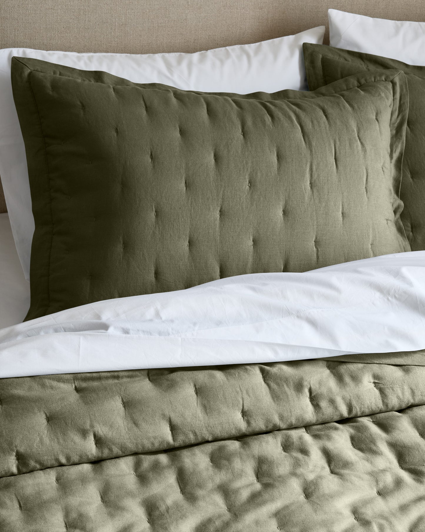 European Linen Dream Quilt Set