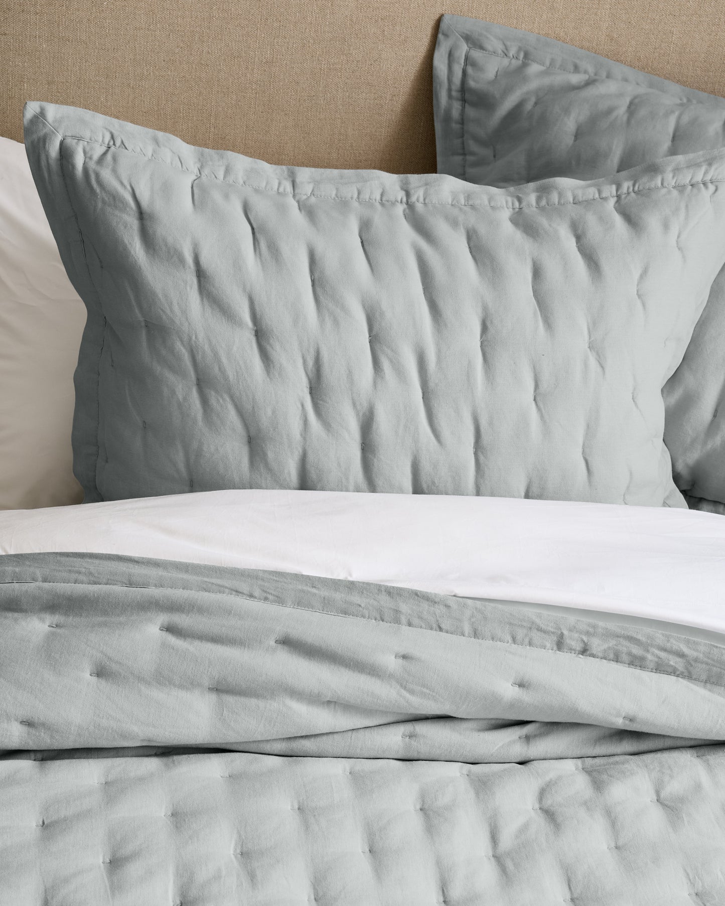 European Linen Dream Quilt Set